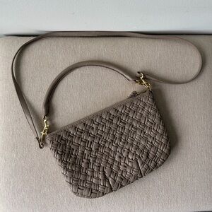CLARE V Petit Moyen Messenger Crossbody Puffy Woven Leather Bag